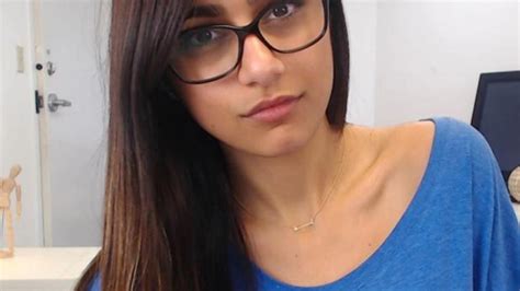 xxxnx mia khalifa|hot